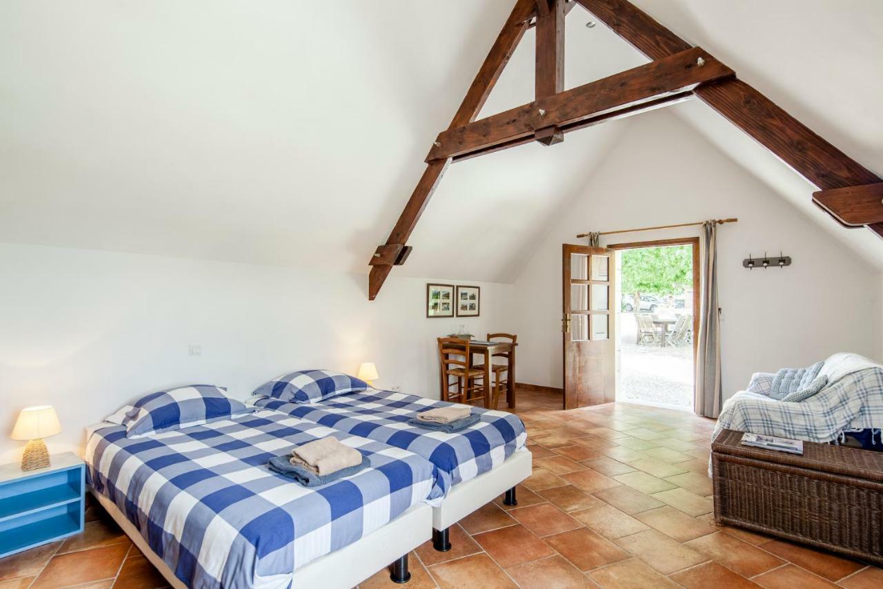 Chambres Et Table D'Hotes La Panacee Cuzance Экстерьер фото